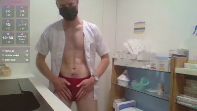 maxime802 — Cam4 stream photo (Apr 2026)