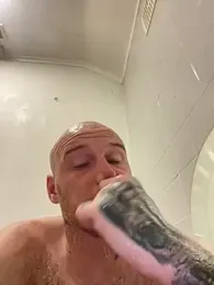 Thebald-topher — Stripchat stream photo (Oct 2025)