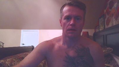DILFiGuess1 — Cam4 stream photo (Apr 2026)