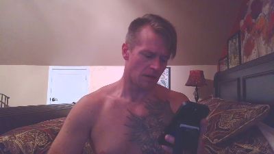 DILFiGuess1 — Cam4 stream photo (Apr 2026)