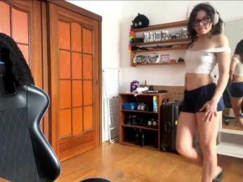 PlushPoutX — bongacams