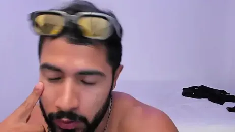 Santiago_huntt — Stripchat stream photo (Apr 2026)