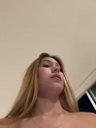 Nikii__ — Stripchat stream photo (Aug 2026)