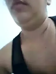 andrea_f — Stripchat stream photo (May 2025)