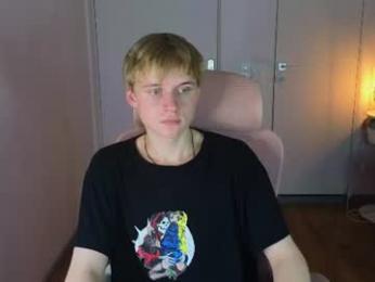 avenrey — Chaturbate stream photo (Oct 2026)