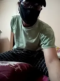 Hungry_vampire — Stripchat stream photo (May 2025)