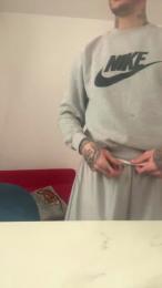 Leonard2588 — Cam4 stream photo (Feb 2026)