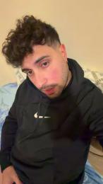 Gabriell977 — Cam4 stream photo (Jan 2026)