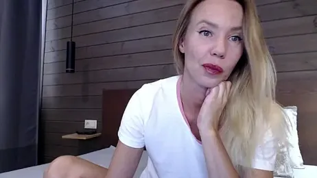 MilaNovak — Stripchat stream photo (Sep 2025)