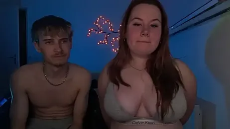ItsLittleLola — stripchatでウェブカムモデルオンライン