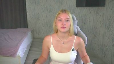 DeloraPriestley — Cam4 stream photo (Jul 2026)