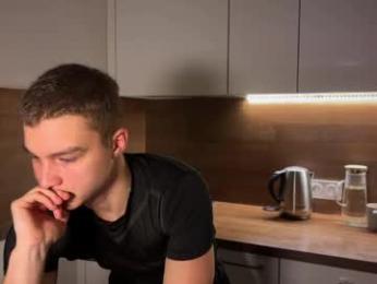 ben_harmon — chaturbateでウェブカムモデルオンライン