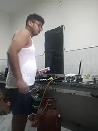 thebrownboi01 — Stripchat stream photo (Oct 2025)