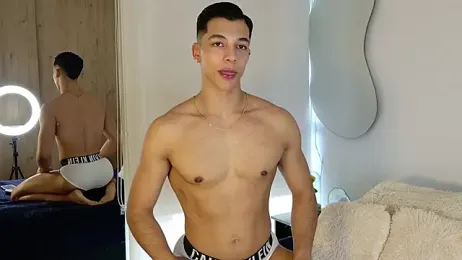 Troye_Williams — Stripchat stream photo (Apr 2026)