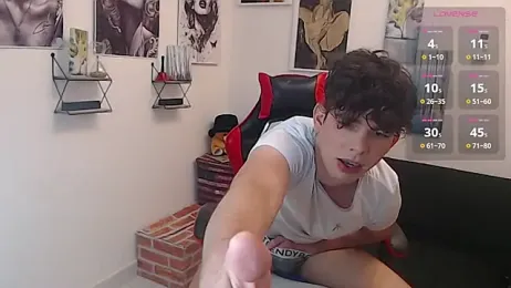 Angelo-cianuro- — Stripchat stream photo (May 2026)