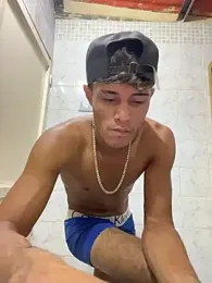 meliodas_23cm — stripchatでウェブカムモデルオンライン