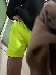 HitShelf — stripchatでウェブカムモデルオンライン