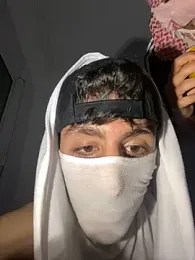 HitShelf — stripchatでウェブカムモデルオンライン