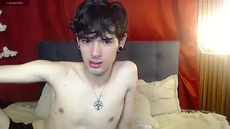 moonandzuko — Stripchat stream photo (Feb 2026)