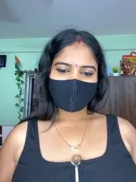 V-hot-sweit — Stripchat stream photo (Aug 2025)