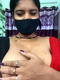 V-hot-sweit — Stripchat stream photo (Aug 2025)