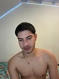 ApoloGray__ — Stripchat stream photo (Jun 2026)