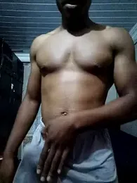 Drpleases — Stripchat stream photo (Apr 2026)