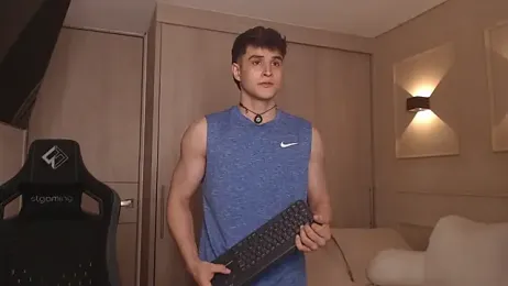 thomklein — Stripchat stream photo (Apr 2026)