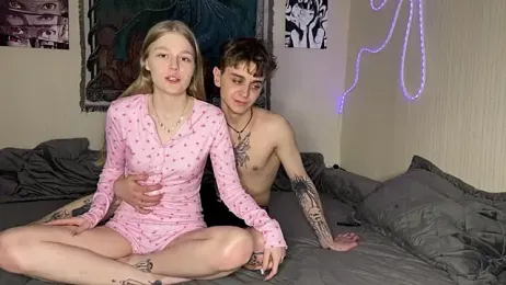 RoxyWave — stripchatでウェブカムモデルオンライン