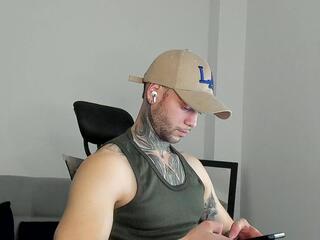 James Leeandros — Flirt4free profile photo