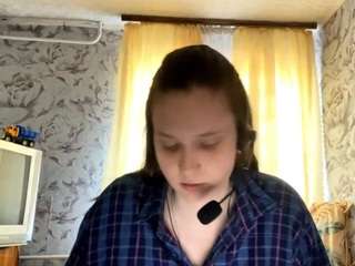 phoeberandzin — Camsoda stream photo (Apr 2026)