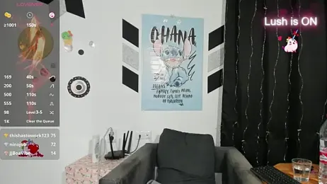 alexysgray — Stripchat stream photo (Apr 2026)