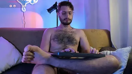 axel_giracr — Stripchat stream photo (Dec 2025)