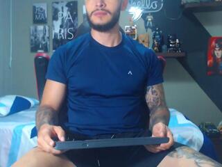 Marcel Crawford — flirt4freeでウェブカムモデルオンライン