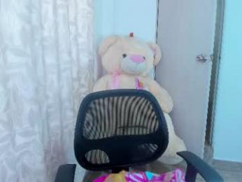 carolinalovehot — chaturbate