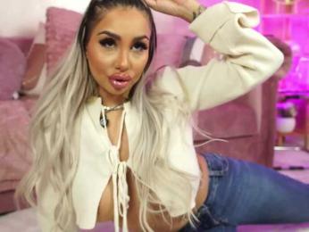 AmberGolden — Bongacams stream photo (Mar 2026)