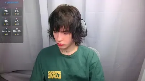 LeonBoykisser — stripchatでウェブカムモデルオンライン