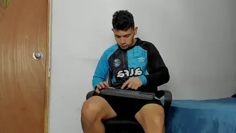 andrew_rose_ — Stripchat stream photo (Mar 2026)