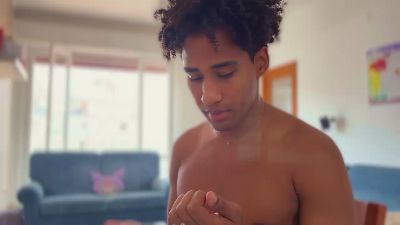 Yourvalentino — cam4でウェブカムモデルオンライン