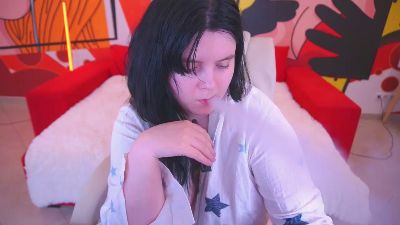 LittleeShy — Cam4 stream photo (Jan 2026)