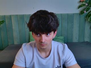 Leon Angelov — Flirt4free stream photo (Apr 2026)