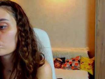 gloria_wood — Chaturbate stream photo (Nov 2025)