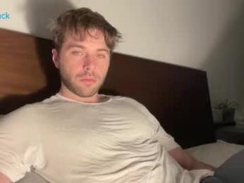 hot8pack01 — chaturbateでウェブカムモデルオンライン