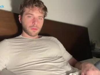 hot8pack01 — Chaturbate stream photo (Mar 2026)