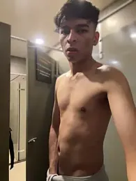 The_Conquer — stripchatでウェブカムモデルオンライン