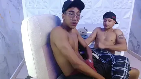 goldenjyj — stripchatでウェブカムモデルオンライン