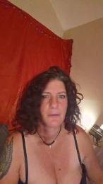 Louna1980 — Cam4 stream photo (Aug 2026)