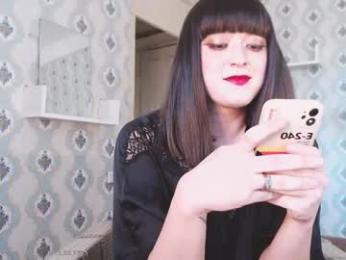 mia_wallase — Chaturbate stream photo (Mar 2026)