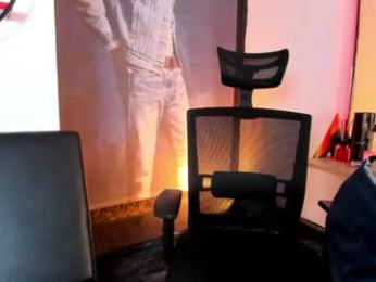 anddy_hugecock — chaturbate