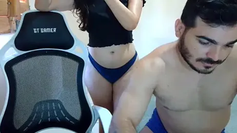 Snowwhithehot — Stripchat stream photo (Apr 2025)